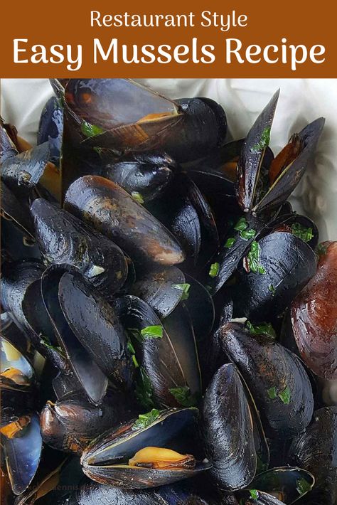 Easy Mussels Recipe, Cooking Mussels, Italian Feast, Seafood Boil Recipes, Steamed Mussels, Mussels Recipe, Oyster Recipes, Delicious Seafood Recipes, Best Seafood Recipes