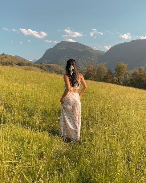 Outdoor Photoshoot Aesthetic, Michaela Core, Taurus Aesthetic, Woods Photos, 22nd Bday, Senior Photoshoot Poses, Bday Shoot, Tarot Horoscope, Senior Photography Poses