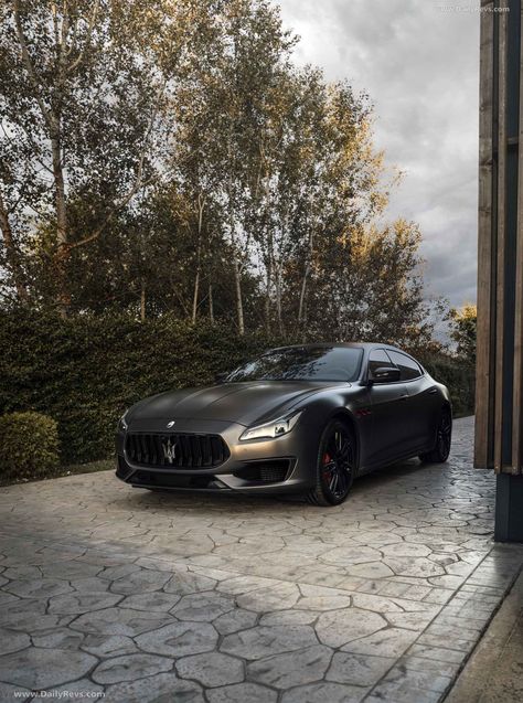 2021 Maserati Quattroporte Trofeo | DailyRevs.com Maserati Car Aesthetic, Maserati Quattroporte Trofeo, Car Marsadiz, Mazaratti Cars, Maserati Aesthetic, Maserati Interior, Maserati Suv, Maserati Quattroporte Gts, Prom Car