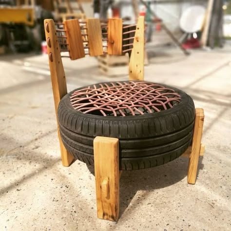 Kursi Ban, Tire Furniture, Floating Table, Radiator Heater, Diy House Renovations, Tyres Recycle, Diy Patio Furniture Cheap, Etsy Diy, Old Tires