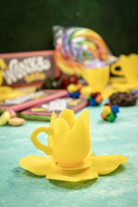 Edible Tea Cups, Willy Wonka Movie, Wonka Factory, Willy Wonka Factory, World Of Pure Imagination, Chocolate Factory Party, Edible Cups, Wonka Chocolate Factory, Wonka Party