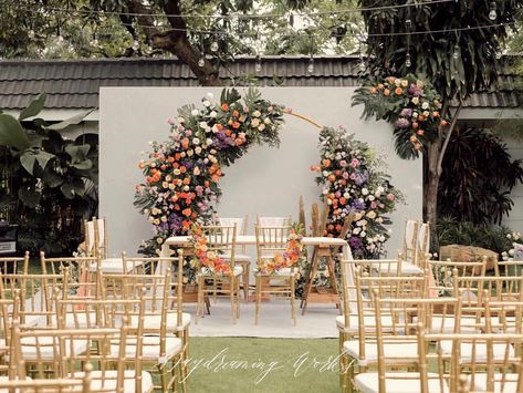 Indoor Ceremony Backdrop, Wedding Decorations Indoor, Ceremony Backdrop Indoor, Wedding Photo Walls, Outdoor Wedding Backdrops, Outdoor Tent Wedding, Wedding Stage Backdrop, Rustic Wedding Backdrops, Wedding Background Decoration