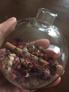 Image courtesy Alura Rose Diy Blessing Balls, Witch's Ball Diy, Diy Witch Balls How To Make, Witches Ball Diy How To Make, Yule Meals, Blessing Balls, Trinkets To Make, Blessings For The New Year, Easy Witchcraft