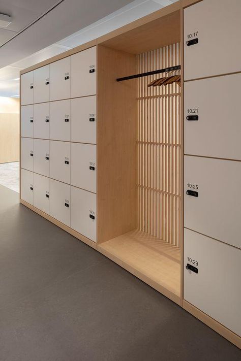 Gym Design Interior, Locker Designs, Office Lockers, Yoga Studio Design, Gym Interior, Corporate Office Design, Office Wardrobe, School Interior, Clinic Design