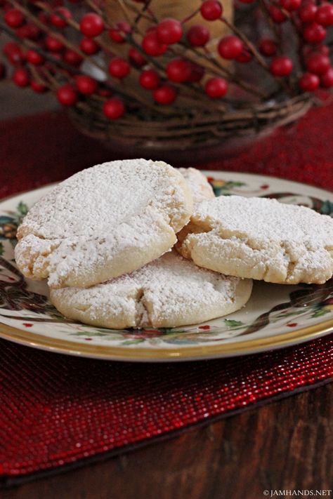 Almond Pillow Cookies, Pillow Cookies, Almond Paste Recipes, Almond Paste, Crinkle Cookies, Italian Cookies, Family Dinner Recipes, Almond Cookies, Almond Recipes