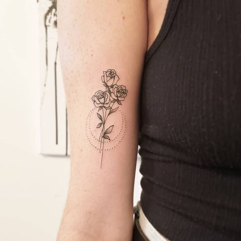 Rose bouquet for Emily, thank you!🌹🌹🌹 Minimalist Rose Bouquet Tattoo, Carnation Bundle Tattoo, Rose Bouquet Tattoo Small, Rose Bouquet Tattoos, Rose Flower Bouquet Tattoo, Dainty Rose Bouquet Tattoo, Rose Bouquet Tattoo Design, Rose Tattoo Bouquet, Bundle Of Roses Tattoo