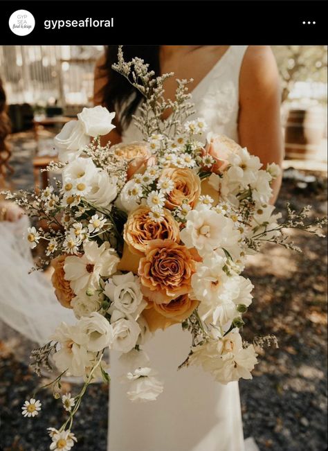 Neutral romantic bridal bouquet. Toffee roses, chamomile, butterfly ranunculus. Rustic Neutral Wedding Flowers, Color Bride Bouquet, Fall Rose Wedding Bouquet, White Flowers For Fall Wedding, Mums Wedding Centerpieces, Elegant Fall Bouquet, Bohemian Fall Wedding Flowers, Terracotta Wedding Bouquet Real Flowers, Neutral Color Wedding Flowers