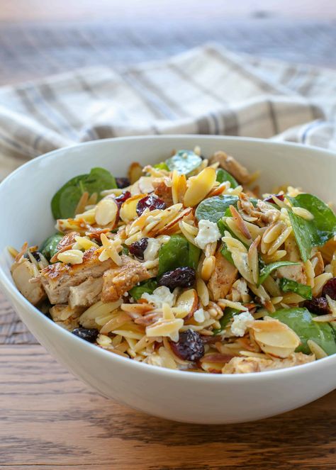 Spinach Orzo Salad with Cranberries and Goat Cheese Recipe With Cranberries, Spinach Orzo Salad, Orzo Salat, Orzo Pasta Salad Recipe, Spinach Orzo, Salad With Cranberries, Pasta Salad With Spinach, Orzo Salad Recipes, Orzo Pasta Salad