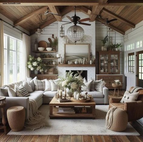 15 Stylish Modern Farmhouse Living Rooms - The Unlikely Hostess Rustic Farm Living Room, Modern Farmhouse Living Room Furniture Ideas, Large Cottage Living Room, Old Farmhouse Living Room Ideas, Italian Farmhouse Living Room, Farmhouse Livingroomideas, Salon Farmhouse, Rustic Country Living Room, Rural Living Room