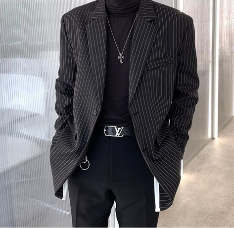 Men’s Fashion Dressy, Korean Fashion Male, Fashion 60s, Black Turtle Neck, Kleidung Diy, Mode Kpop, Streetwear Men Outfits, Men Fashion Casual Outfits, Korean Men