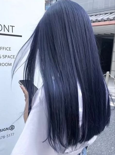 Navy Blue Hair With Highlights, Midnight Blue Highlights On Black Hair, Dark Blue Grey Hair, Dark Hair With Blue Tint, Navy Blue Hair Color, Dark Navy Blue Hair, Smokey Blue Hair, Indigo Hair, Midnight Blue Hair