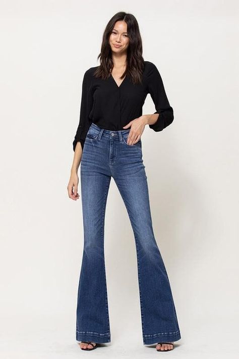 Bella High Rise Flare Jeans Scout and Poppy Fashion Boutique Super Flare Jeans, Western Clothes, Cropped Wide Leg Jeans, Flying Monkey Jeans, Flying Monkey, Medium Wash Jeans, Trouser Style, Flare Trousers, Jeans Size Chart