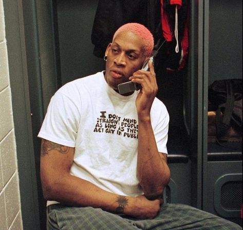 Velvey on Instagram: “Dennis Rodman’s T-shirt “I don’t mind straight people as long as they act gay in public” 📞 1996” Dennis Rodman Shoes, Denis Rodman, Nba Fashion, Basketball Photography, Dennis Rodman, Nba Legends, Snapchat Funny, Fitness Inspo, Look Fashion