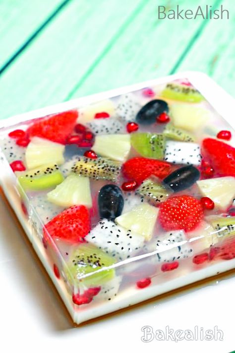 Jelly Fruit Cake, Agar Agar Jelly, Fruit Birthday Cake, Fresh Fruit Desserts, Jelly Fruit, Fruit Cake Recipe, Agar Jelly, Fresh Fruit Cake, Fruit Tart Recipe