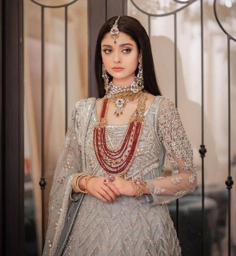 Noor Zafar Khan, Noor Khan, Wahaj Ali, Pakistani Actress, Fashion World, Muslim Fashion, Saree, Actresses, Dresses