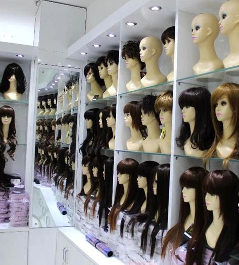 custom hair wig display cabinet for shop Wigs Shop Design, Wig Collection Display, Wig Studio Ideas, Wig Boutique Ideas, Wig Stand Ideas, Wig Display Ideas, Wig Salon Ideas, Wig Room Ideas, Hair Display Ideas