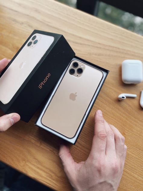 iPhone 11 Pro Color – GOLD I Phone 11 Pro Max Gold, Iphone 11 Pro Gold Aesthetic, Iphone 11pro Max Gold, Iphone 11 Pro Max Aesthetic, Iphone 11 Pro Aesthetic, Iphone 11 Pro Max Gold, Iphone 11 Pro Gold, Apple Gadgets Iphone, Ip 11 Pro