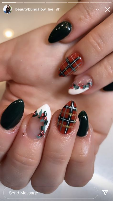 Simple Dark Christmas Nails, Christmas Cookie Nail Art, Super Short Winter Nails, Plaid Nail Art Christmas, Pointsetta Nail Design, Christmas Nails With Tree, London Nails Designs, Alt Christmas Nails, Nordic Nails