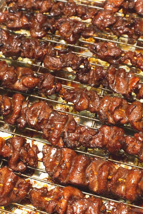 Bbq Skewers Ideas, Filipino Kabobs, Pork Filipino Recipe, Pork Skewers Marinade, Pork Belly Skewers, Pork Loin Skewers, Filipino Skewers, Korean Pork Skewers, Filipino Chicken Skewers