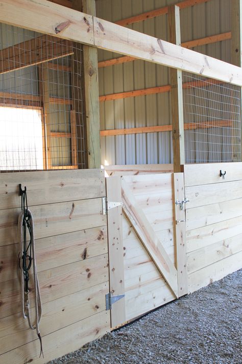 Horse Stall Ideas Diy Cheap, Horse Stall Walls, Horse Stall Accessories, Homemade Horse Stalls, Building Horse Stalls, 3 Stall Horse Barn Plans, Diy Horse Stalls Cheap, Diy Stall Doors, Horse Stalls Cheap