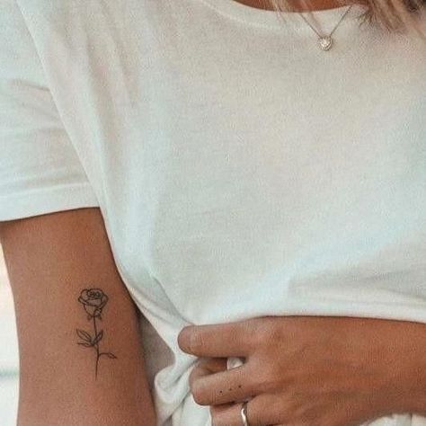 Rose Rib Tattoos, Small Tattoo Ideas For Women, Tiny Tattoos For Women, Rose Tattoos For Women, Small Rose Tattoo, Small Tattoo Ideas, Petite Tattoos, Chest Tattoos For Women, Bff Tattoos