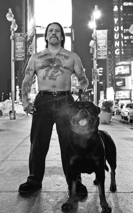 DT #new #tattoos #york #trejo #dany Pet Anime, Arte Do Hip Hop, Danny Trejo, Cholo Style, Arte Cholo, 남자 몸, Chicano Art, Tough Guy, Foto Vintage