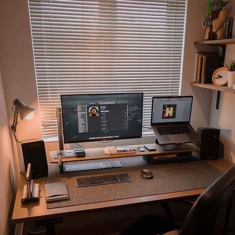 [Sponsored] 97 Fantastic Home Office Tricks This Summer You Will Love #diseodeestudioencasa Reka Bentuk Bilik Tidur, Rumah Moden, الشموع اليابانية, Mesa Home Office, Bilik Idaman, Clean Desk, Home Studio Setup, Desktop Setup, Pc Setups