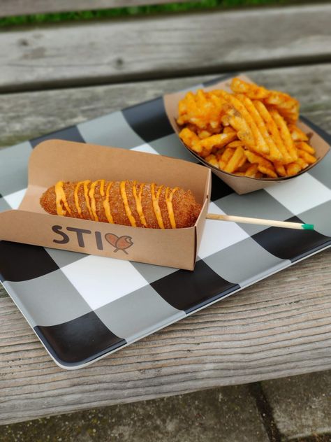 Corn Dog Packaging, Corndog Packaging, Corndog Photography, Food Delivery Packaging, Korean Corn, Corndog Recipe, Space Food, Waffle Fries, Asian Street Food