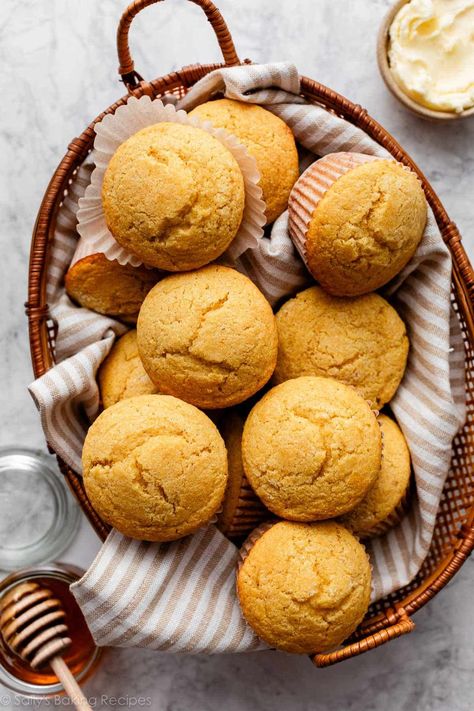 Easy Cornbread Muffins Recipe - Sally's Baking Addiction Gluten Free Corn Muffins Recipe, Homemade Cornbread Muffins, Easy Cornbread Muffins, Gluten Free Corn Muffins, Sweet Corn Muffins, Gf Muffins, Cornbread Muffins Recipe, Cornmeal Muffins, Corn Muffin