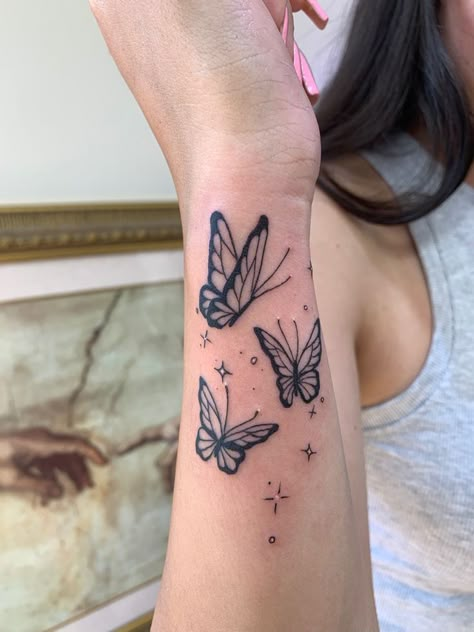 pretty & unique tattoos. follow for more content. Butterfly Hand Tattoo, Butterfly Wrist Tattoo, Cute Hand Tattoos, Pretty Hand Tattoos, Butterfly Tattoos For Women, Small Pretty Tattoos, Tattoos Inspo, Tattoos For Black Skin, Pretty Tattoos For Women