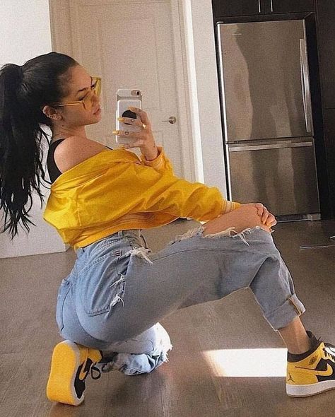 yellow glasses yellow air jordan 1 for womens yellow outfits Outfits With Air Jordans, Yellow Air Jordan, Outfit With Jordans, Aesthetic Glasses, Air Jordan Outfit, Yellow Glasses, Jordan 1 Outfit Women, Yellow Outfits, Dunks Outfit