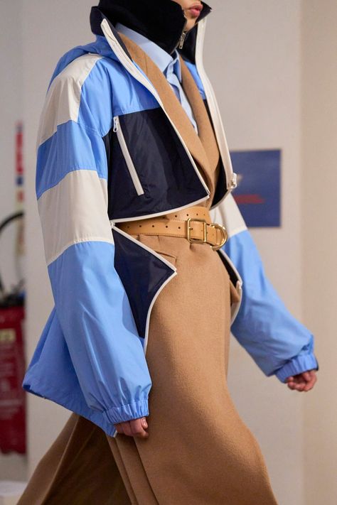 Pietro Lombardi, Denim Bag Diy, Sports Wear Women, Sports Luxe, Office Travel, Runway Looks, Textiles Fashion, Fall 2022, Vogue Runway