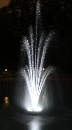 Floating Water Fountain, Floating Fountain, Led Pool, Water Fountain Pumps, Solar Water Fountain, Outdoor Fountains, Floating Water, Kabul Afghanistan, Solar Fountain