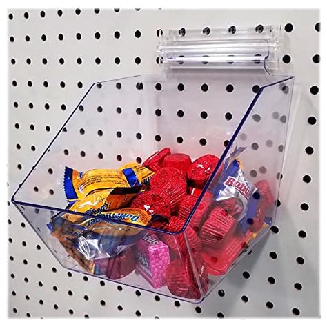 Aesthetic Organizing, Organizing Aesthetic, Pegboard Craft Room, Pegboard Ideas, Peg Wall, Pegboard Display, Pegboard Storage, Craft Shed, Pegboard Organization