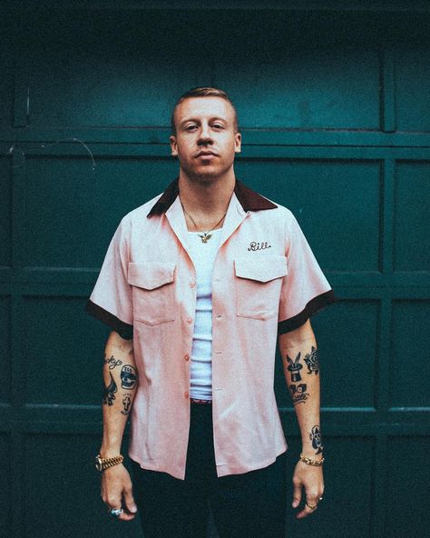 Macklemore Concert, Concert Signs, Mises En Page Design Graphique, Concert Fit, Concert Outfit Ideas, Macklemore, Real Hip Hop, Music Tattoos, Concert Fits