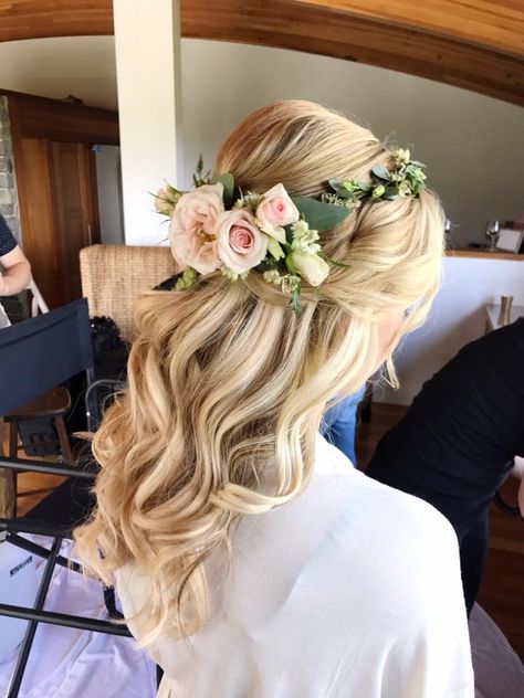 Bridal Hair Flower Crown, Half Up Bridal Hair, Up Bridal Hair, Hair Flower Crown, Bridal Hair Half Up, Bridal Hair Flower, Long Bridal Hair, Hair 50, Wavy Wedding Hair