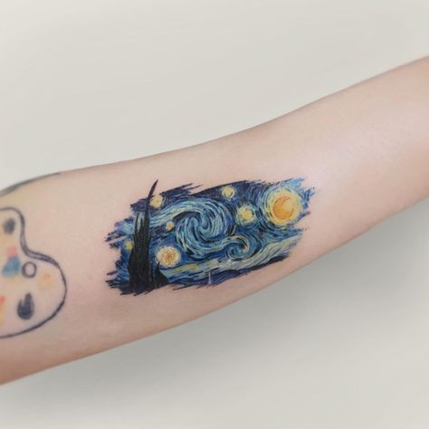 Arm Cuff Tattoo, Starry Night Tattoo, Dumbest Tattoos, Van Gogh Tattoo, Hard Tattoos, Night Tattoo, Cuff Tattoo, White Ink Tattoo, Tatuaje A Color