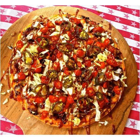 Cowboy Pizza! - Wildflour's Cottage Kitchen Cowboy Pizza, Cowboy Candy, Breakfast Lunch And Dinner Ideas, Pizza Salad, Foods To Cook, Lunch And Dinner Ideas, Smoked Pulled Pork, Roasted Onions, Drinks To Make