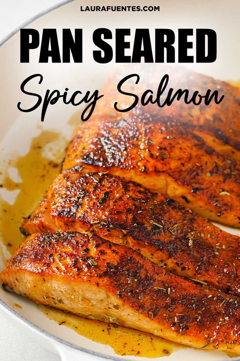 Perfectly cooked spicy salmon in a pan that's flaky and has a delicious seared crust that's ready in 20 minutes... it's a winning recipe! Seared Salmon Recipes Healthy, Pan Cooked Salmon With Skin, Salmon In Pan, Salmon On Stove Top, Cook Salmon On Stove, Pan Seared Salmon Recipes, Pan Cooked Salmon, Salmon In A Pan, Sautéed Salmon