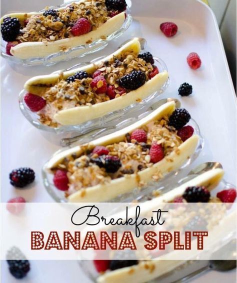 Breakfast Banana Split, Breakfast Banana, Resep Smoothie, Clean Eating For Beginners, God Mad, Clean Eating Breakfast Recipes, Snacks Saludables, Banana Split, Breakfast For Kids