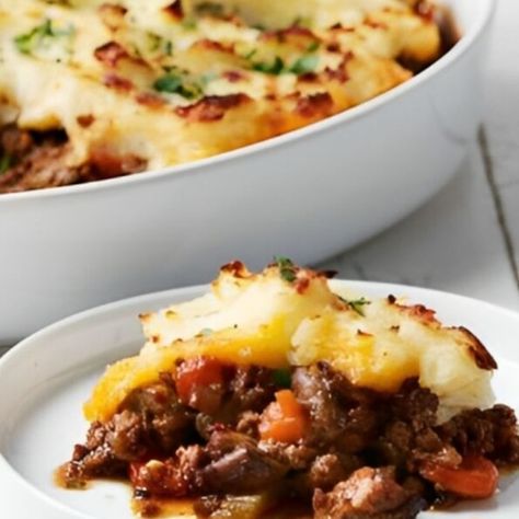 Ina Garten Shepherd's Pie Recipe Butternut Mash, Ground Beef Stews, Shepherd's Pie Recipe, Fluffy Mashed Potatoes, Shepherds Pie Recipe, Pie Tops, Cottage Pie, Shepherd's Pie, Shepherds Pie