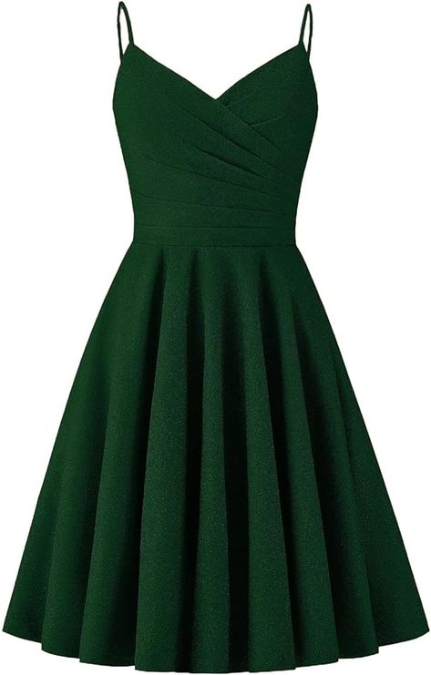 School Dance Dresses Green, Emerald Semi Formal Dress, Emerald Green Bridesmaid Dresses Short, Emerald Green Homecoming Dresses Short Tight, Formal Party Dress Classy, Short Green Prom Dress, Green Prom Dress Short, Emerald Green Dress Short, Birthday Dresses Ideas