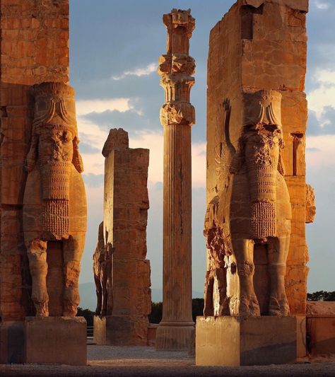 Persepolis Iran, Iran Tourism, Cyrus The Great, Iranian Architecture, Persian Art Painting, Iran Travel, Ancient Persia, Persian Empire, Ancient Persian