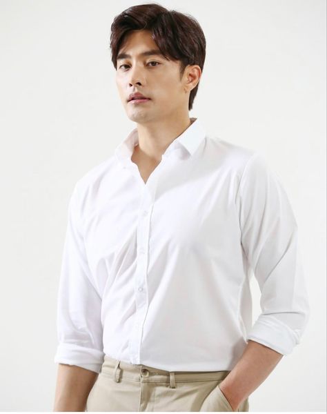 Sung Hoon Actor, Actor Photoshoot, Sung Hoon My Secret Romance, Secret Romance, Police Detective, Gong Yoo, Sung Hoon, Korean Actors, Shirt Sleeves