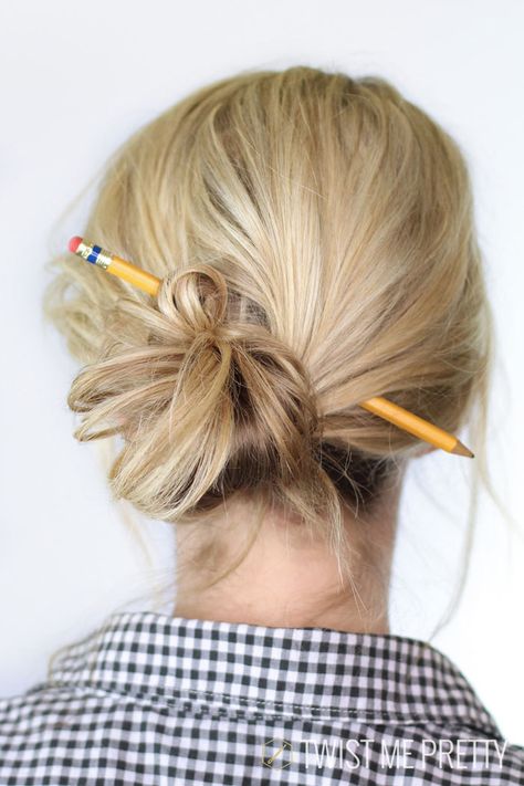 Remember this from high school? Still an easy hack. Click through for the video, if you need a refresher course. Pencil Bun, Teacher Hairstyles, Reign Hairstyles, Easy Updos For Medium Hair, Teacher Hair, Hair Secrets, French Twist Hair, Desk Drawer, All Hairstyles