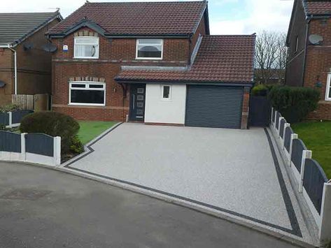 Front Garden Fencing Ideas Uk, Front Drive Fence Ideas, Front Driveway Fence Ideas, Front Of House Driveway Ideas, Front Garden Parking Ideas Uk, Front Garden Driveway Ideas Uk, Resin Driveways Uk, Front Drive Ideas, Resin Front Garden