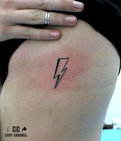 David Bowie Bolt Tattoo, Small Bowie Tattoo, Bowie Bolt Tattoo, Bowie Tattoo Lightning, Bowie Tattoo Minimalist, David Bowie Lightning Bolt Tattoo, Bowie Lightning Bolt Tattoo, Bowie Inspired Tattoo, David Bowie Tattoo Small