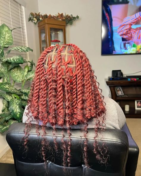 What hair used??🤔 💭 What locs?? What color?? 🔥 🔥 📧 : care@letstalkhairs.com to join our products vendors program or 📩 : DM FOR DIFFERENT PROMO PACKAGES AVAILABLE ON THIS PAGE www.letstalkhairs.com ______________________ ✂️Featured stylists: @sugaarlocs 📍: Charlotte, NC 📩 DM THEM 👆 FOR ENQUIRIES ______________________ IGNORE #braids #braidstyles  #hair  #naturalhairstyles     knotlessbraids protectivestyles Charlotte, NC Loctician Charlotte, NC Hairstylist #letstalkhairs #letsta... Cherry Red Braids, Boho Knotless Braids Bob, Knotless Braids Bob, Red Braids, Braids Bob, Boho Knotless Braids, Million Pounds, Boho Knotless, Vanity Art