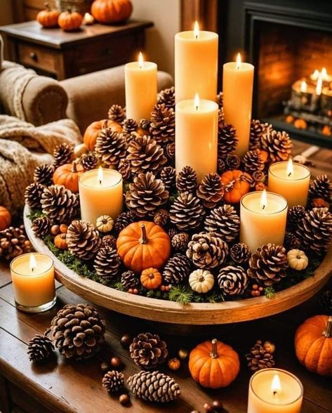 Läskig Halloween, Pumpkin Arrangements, Fall Table Centerpieces, Rustic Pumpkin, Cozy Fall Decor, Fall Decor Inspiration, Fall Thanksgiving Decor, Fall Deco, Autumn Decorating