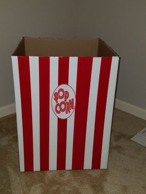 DIY Giant popcorn box and other movie themed party decorations! Halloween Party Decorations Indoor, Popcorn Theme, Cinema Party, Thanksgiving Games For Kids, Movie Night Birthday Party, Halloween 11, Movie Birthday Party, Movie Themed Party, Circus Theme Party